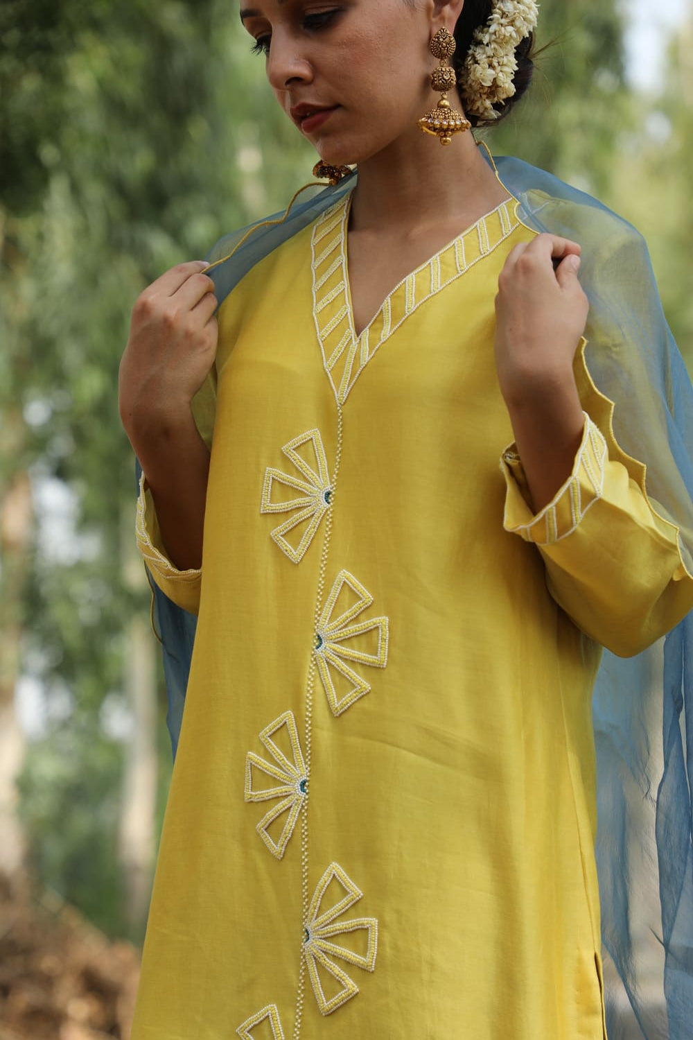 Contrasting Embroidered with Pleated Pants Kurta Set